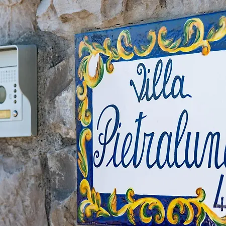 Villa Pietraluna *