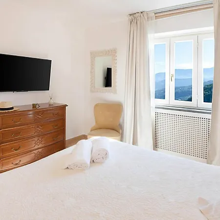 Pietraluna * Sorrente