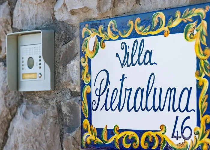 别墅 Pietraluna *