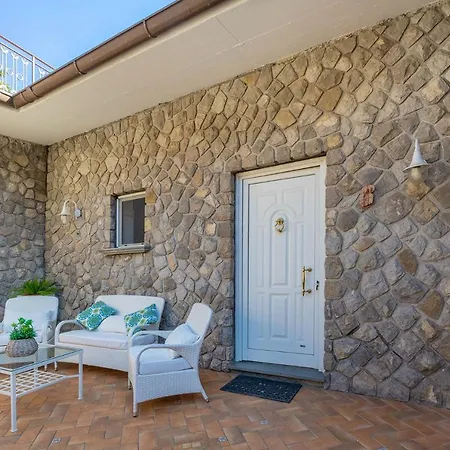 Villa Pietraluna